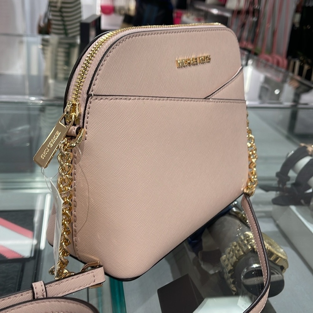MICHAEL KORS 
Jet Set Travel Medium Dome Crossbody Bag XCROSS XBODY
Powder Blush - Picture 14 of 16